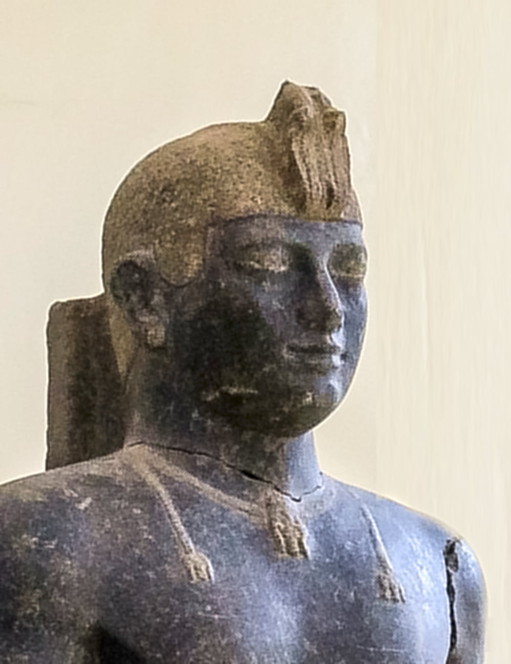 Tanotamun_portrait_in_Kerma_Museum