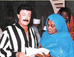 أ. فائزة مع الاستاذ سمير غانم